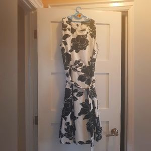 White and navy US 10 floral dress